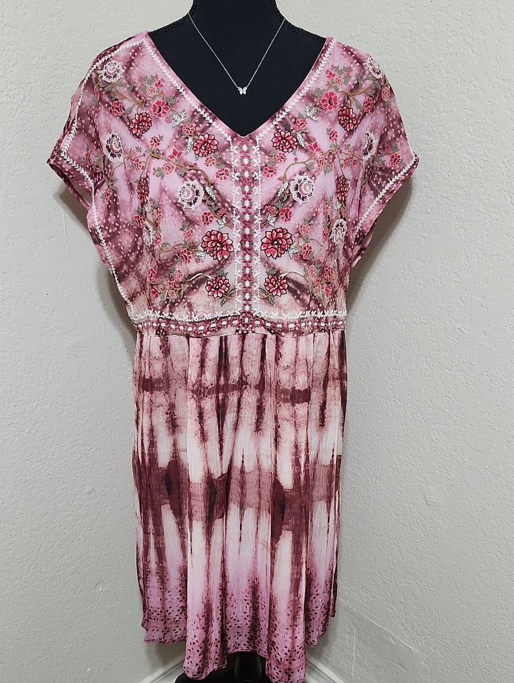 Sundance "Gemi" Pink Tie Dye Floral Embroidered Boho Dress Sz M Cottagecore Art